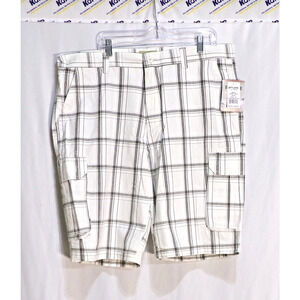 Rustic Ridge Men's Cudney Cargo Shorts Stone Plaid Size 40 NWT